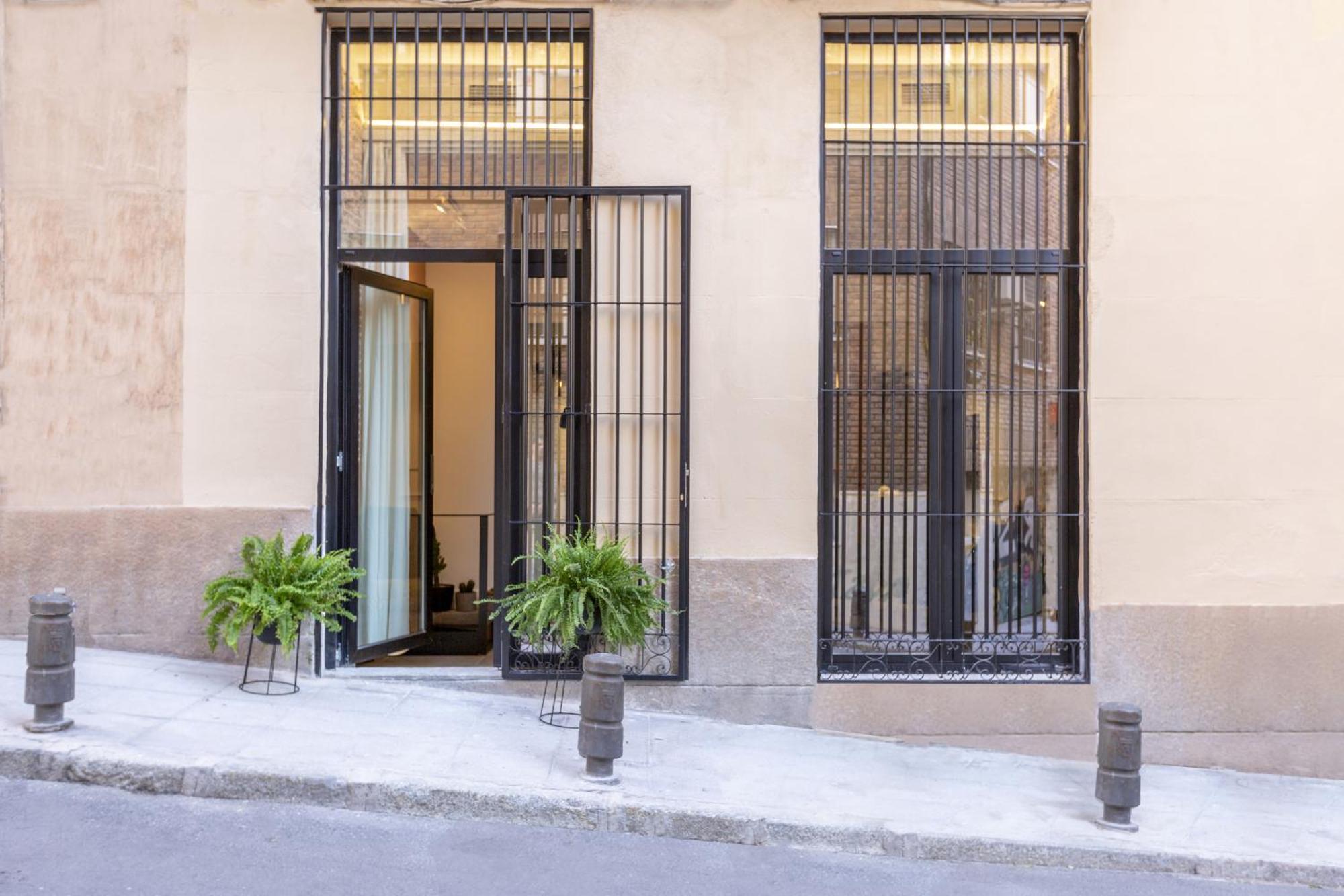 Apt Centrico Y Tranquilo De 2 Hab Madrid Exteriör bild